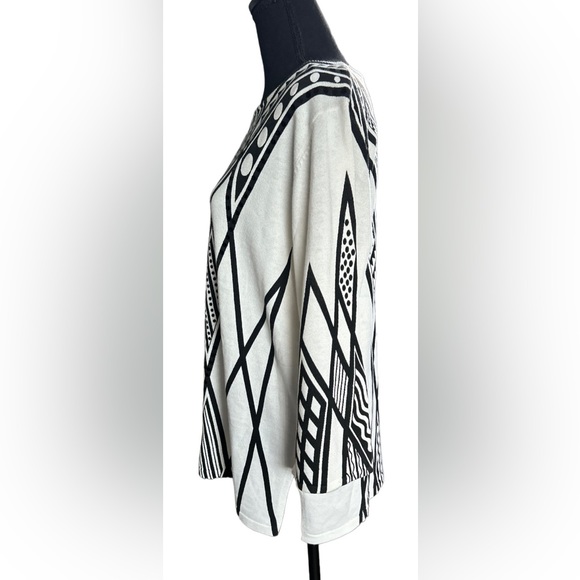 🔥BOB MACKIE SWEATER! DESIGNER SWEATER WITH A HINT OF SEQUINS 🔥🔥🔥🔥 - Picture 2 of 9